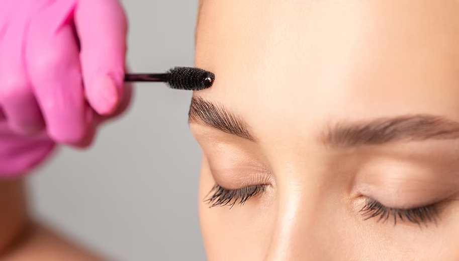 BROW LAMINATION